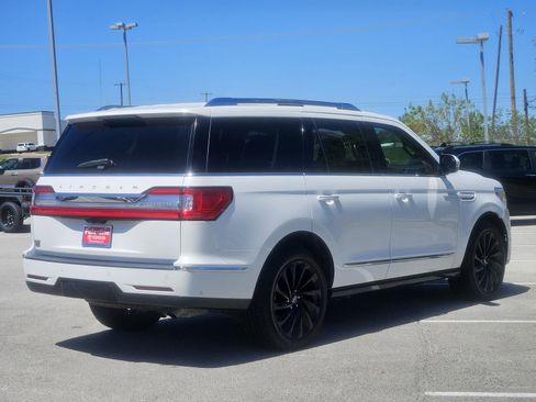 Used 2021 Lincoln Navigator Reserve AWD/4WD image 7