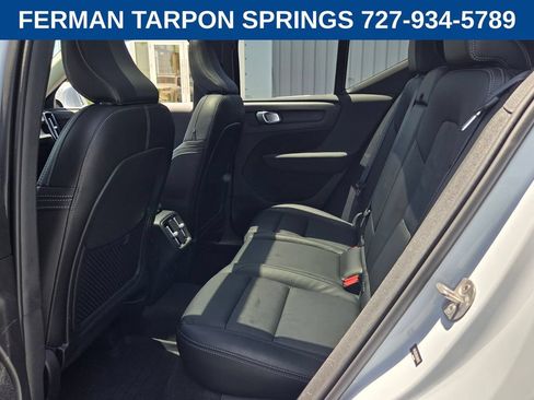 Certified 2024 Volvo XC40 B5 Plus w/ Protection Package Premier AWD/4WD image 13