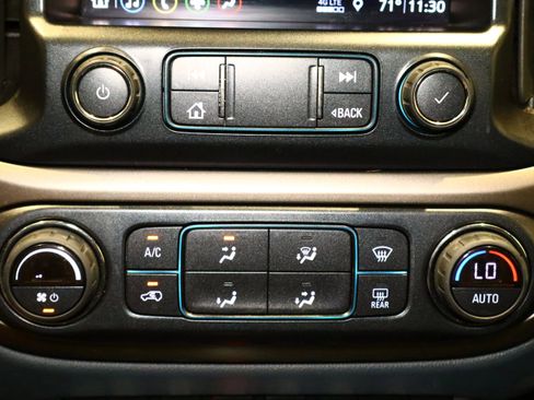 Used 2022 Chevrolet Colorado Z71 w/ Z71 Midnight Edition image 23