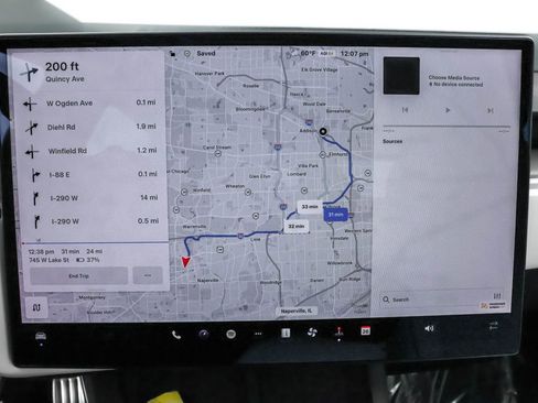 Used 2023 Tesla Model S Plaid image 7