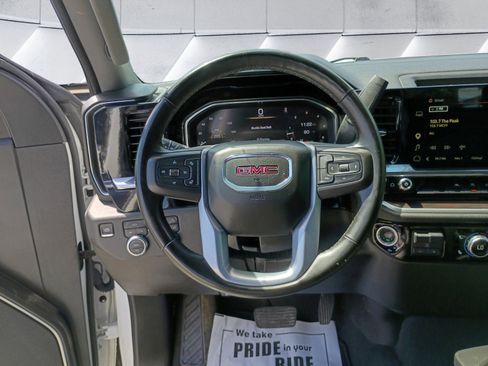 Used 2025 GMC Sierra 1500 SLT AWD/4WD image 13