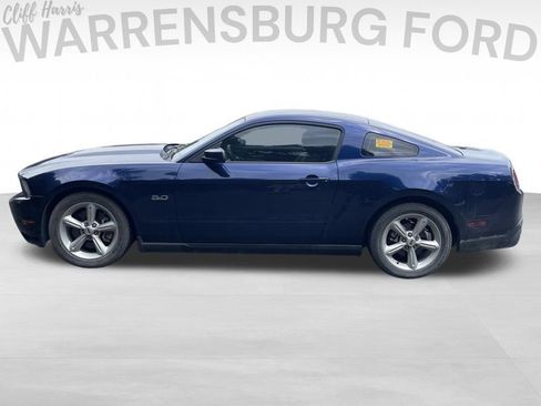 Used 2012 Ford Mustang GT Premium w/ Security Pkg RWD image 5