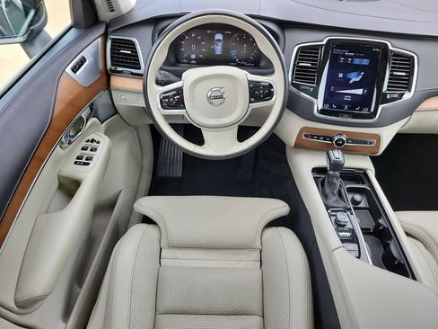 Used 2017 Volvo XC90 T6 Inscription w/ Vision Package AWD/4WD image 19