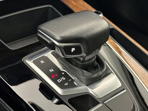 Used 2023 Audi Q5 2.0T Premium w/ Convenience Package image 20