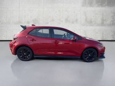 Used 2021 Toyota Corolla SE w/ Special Edition image 4