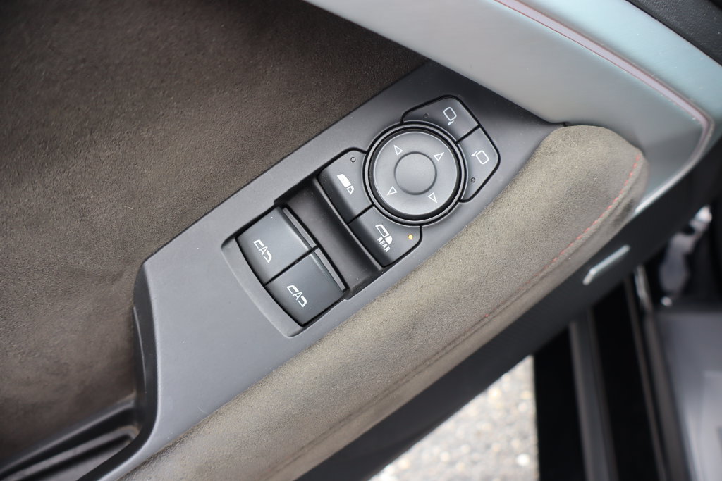 Used 2018 Chevrolet Camaro ZL1 RWD image 14