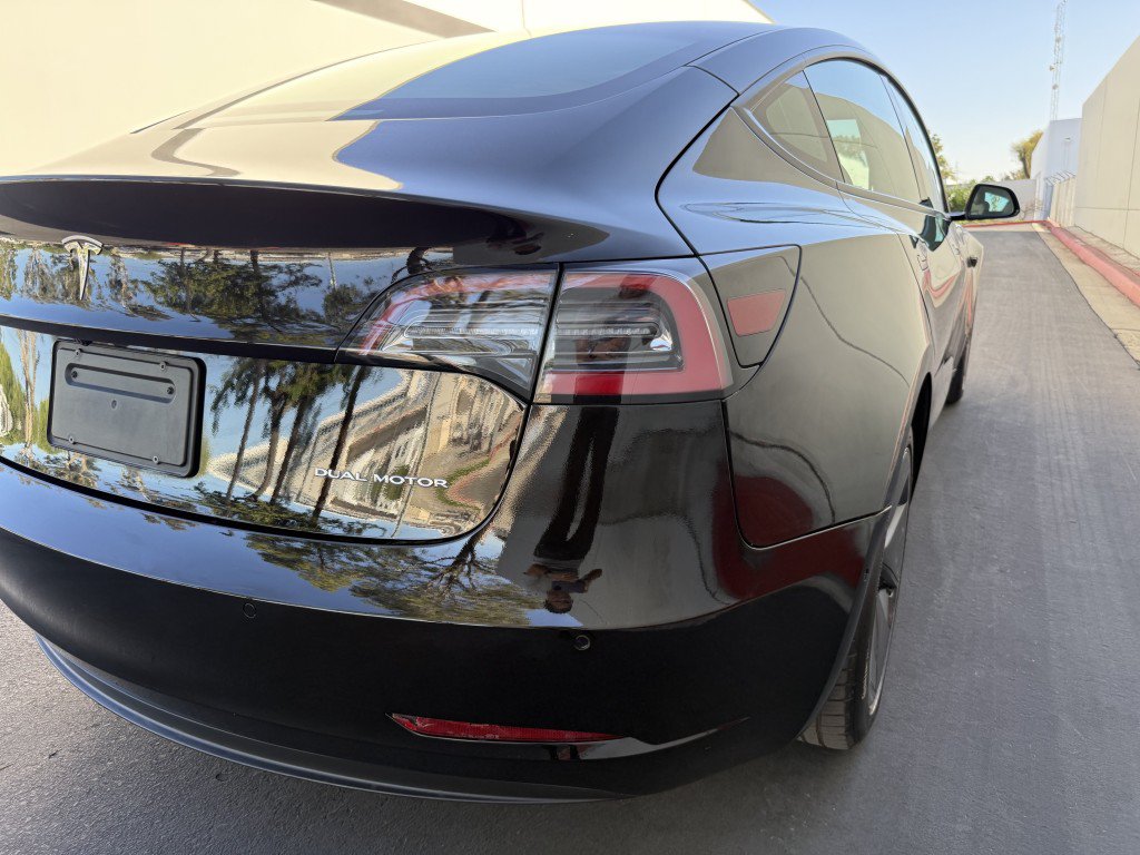 Used 2022 Tesla Model 3 AWD/4WD image 8