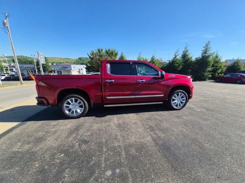 Used 2024 Chevrolet Silverado 1500 High Country w/ High Country Premium Package AWD/4WD image 8