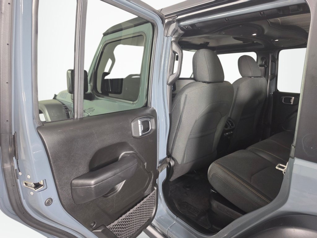 Used 2024 Jeep Wrangler Unlimited AWD/4WD image 30