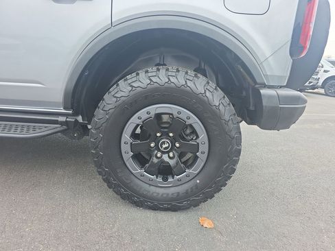 Certified 2022 Ford Bronco Badlands image 12