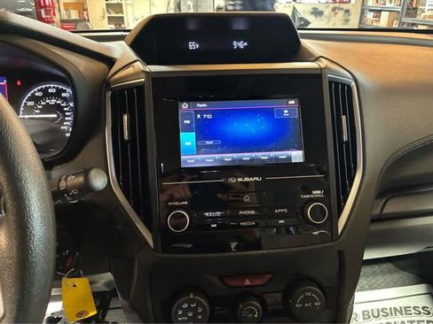 Used 2023 Subaru Forester AWD/4WD image 19