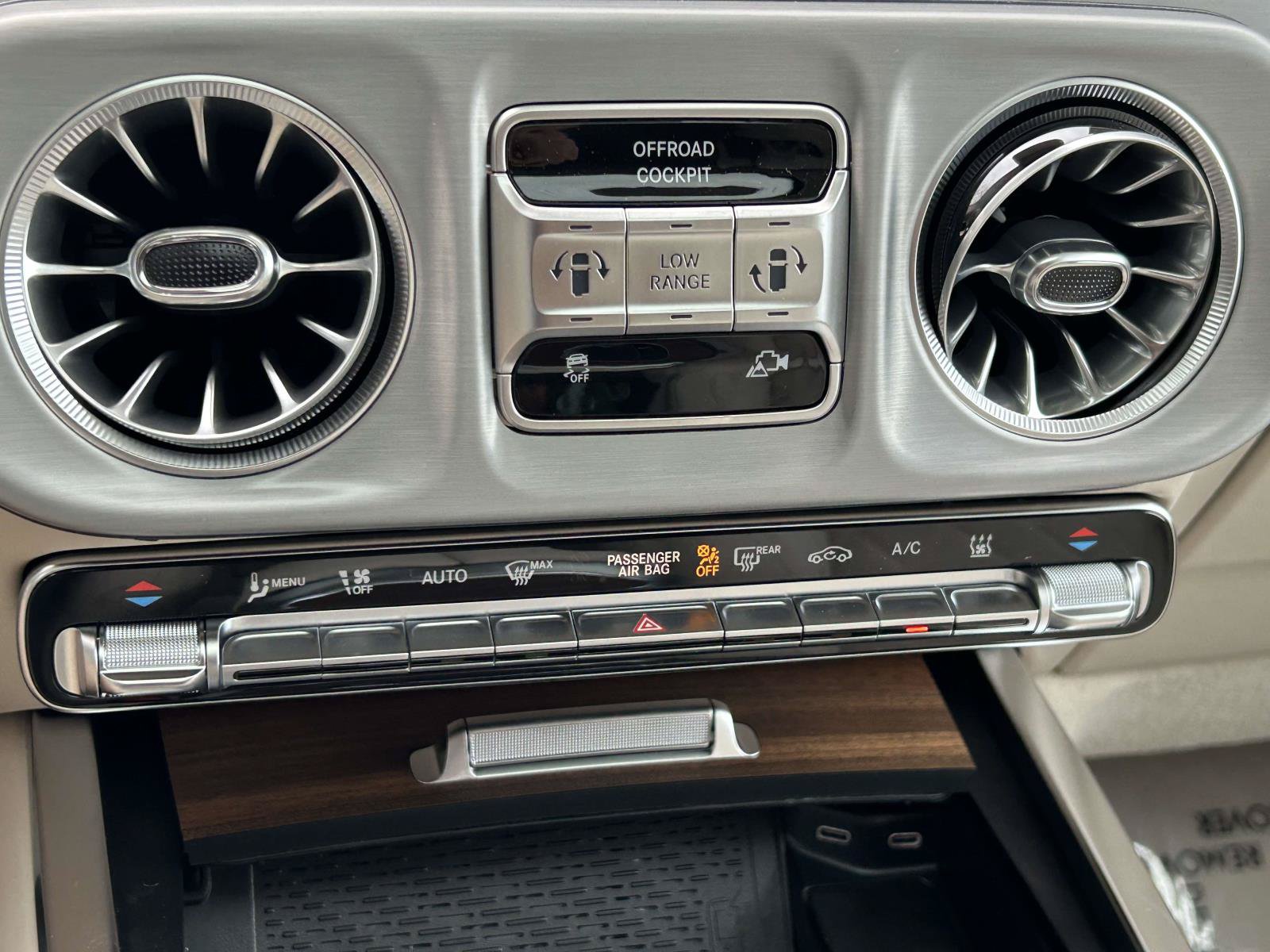 New 2027 Mercedes-Benz G 580 e image 29