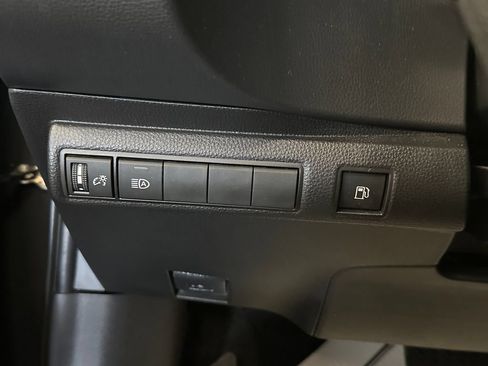 Used 2023 Toyota Corolla LE FWD image 16