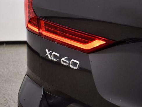 Used 2019 Volvo XC60 T5 Inscription FWD image 14