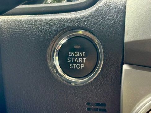 Used 2019 Toyota 4Runner Limited AWD/4WD image 18