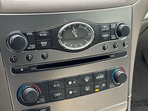 Used 2013 INFINITI G37 Journey w/ Premium Pkg image 21