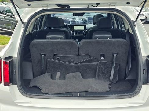 Used 2023 Kia Sorento S w/ Panoramic Sunroof Package FWD image 10