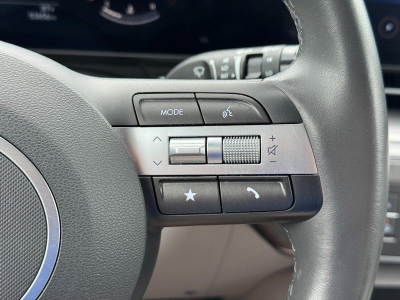 Used 2025 Hyundai Kona SEL AWD/4WD image 20