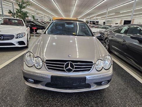 Used 2005 Mercedes-Benz CLK 500 2dr Cabriolet 5.0L image 2