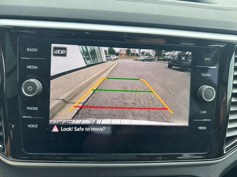 Used 2023 Volkswagen Atlas SE w/ Panoramic Sunroof Package AWD/4WD image 14