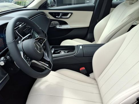 New 2026 Mercedes-Benz E 350 4MATIC Sedan image 14