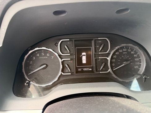 Used 2018 Toyota Tundra Platinum image 20