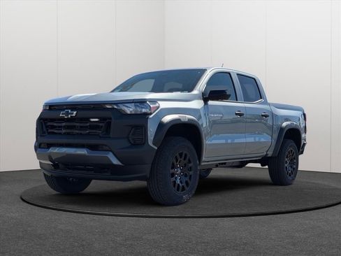 New 2026 Chevrolet Colorado Trail Boss AWD/4WD image 3