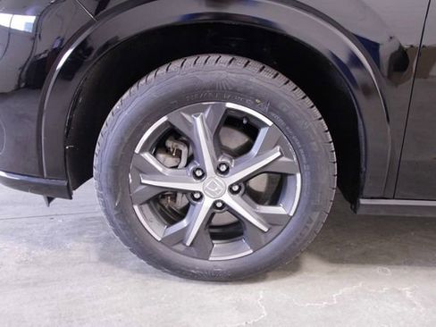 Certified 2024 Honda HR-V EX-L image 11