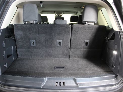 Used 2024 Ford Expedition XLT RWD image 27