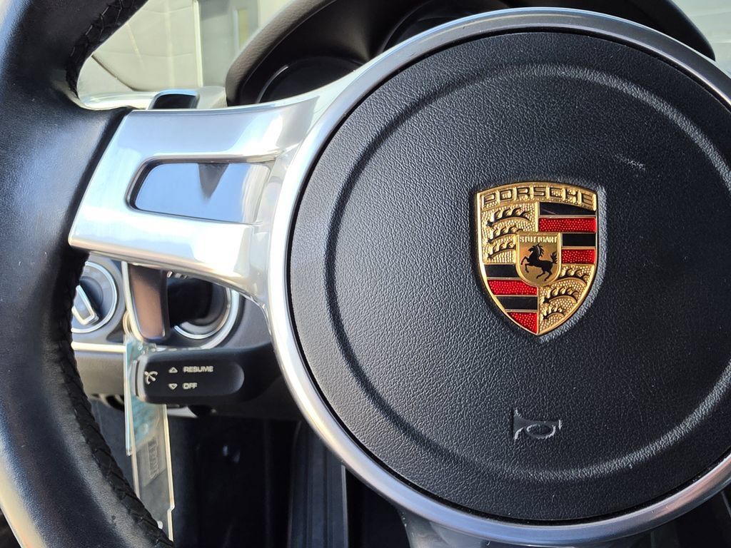 Used 2015 Porsche Cayman RWD image 16
