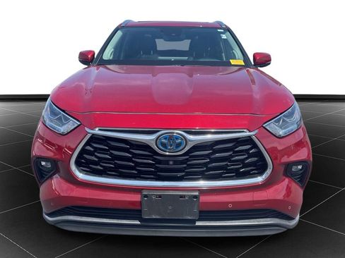 Used 2021 Toyota Highlander Limited AWD/4WD image 8
