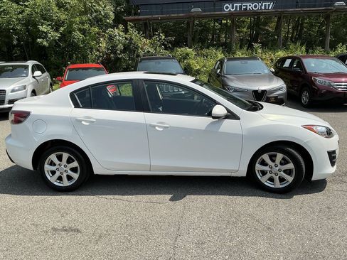 Used 2010 MAZDA MAZDA3 i Touring FWD image 4