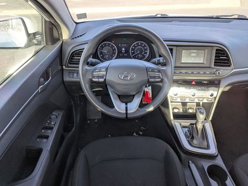 Used 2020 Hyundai Elantra SE w/ Cargo Package (C1) image 27