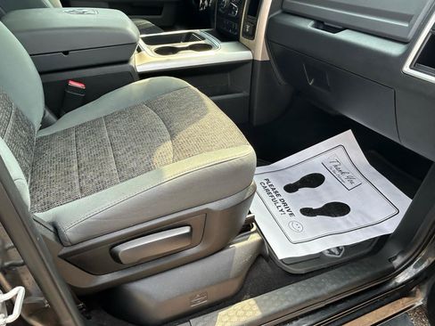 Used 2018 RAM 1500 Big Horn AWD/4WD image 12