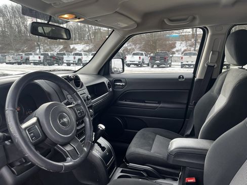 Used 2016 Jeep Patriot Latitude image 15