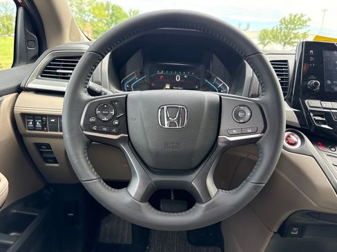Used 2024 Honda Odyssey EX-L image 22