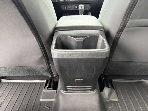 Used 2019 Toyota Tacoma TRD Off-Road image 32