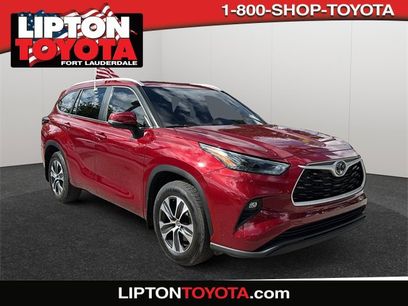 Used 2024 Toyota Highlander XLE