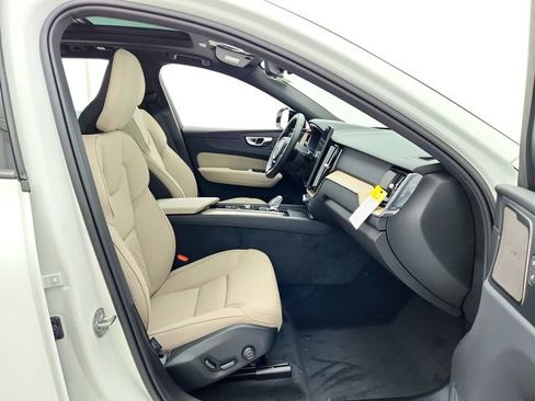 New 2026 Volvo XC60 B5 Plus w/ Climate Package PRO image 14