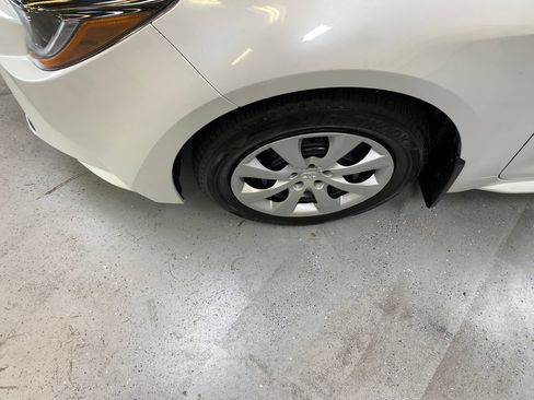 Used 2026 Toyota Corolla LE FWD image 11