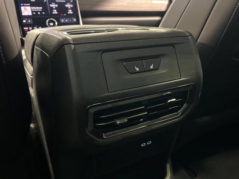 Used 2025 GMC Sierra EV Denali AWD/4WD image 35