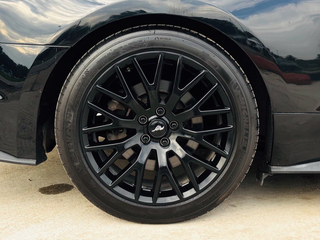 Used 2017 Ford Mustang GT Premium RWD image 26