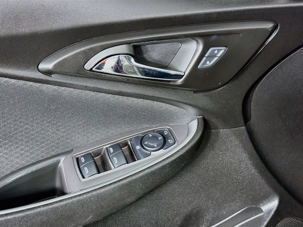 Used 2024 Chevrolet Malibu LT FWD image 23