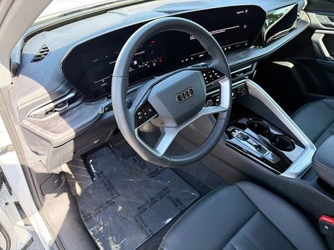 Used 2025 Audi Q5 Premium w/ Convenience Package AWD/4WD image 25