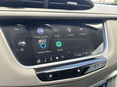 Used 2021 Cadillac XT5 Premium Luxury w/ LPO, Floor Liner Package FWD image 25