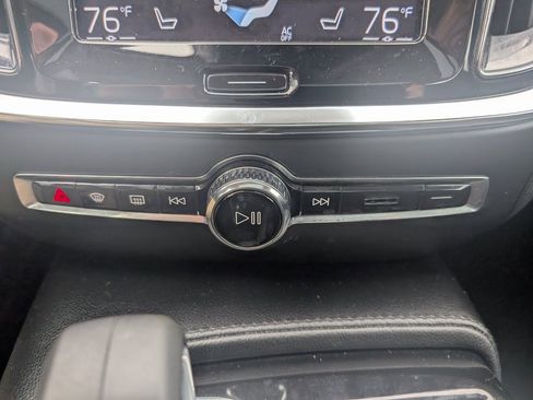 Used 2022 Volvo S60 T8 R-Design Expression w/ Protection Package Premier image 23