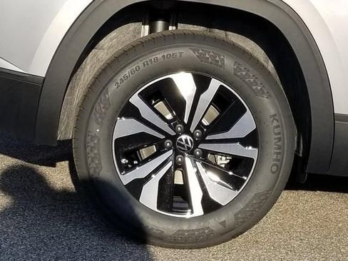 New 2026 Volkswagen Atlas Cross Sport SE AWD/4WD image 13