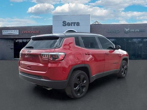 Used 2018 Jeep Compass Latitude AWD/4WD image 6