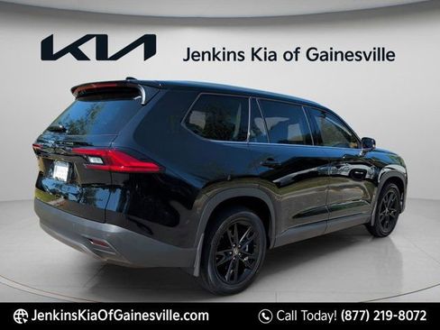 Used 2024 Toyota Grand Highlander Limited image 4