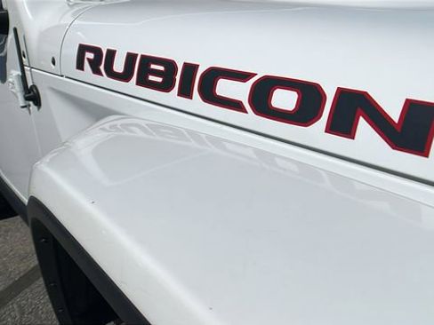 Used 2018 Jeep Wrangler Unlimited Rubicon AWD/4WD image 9